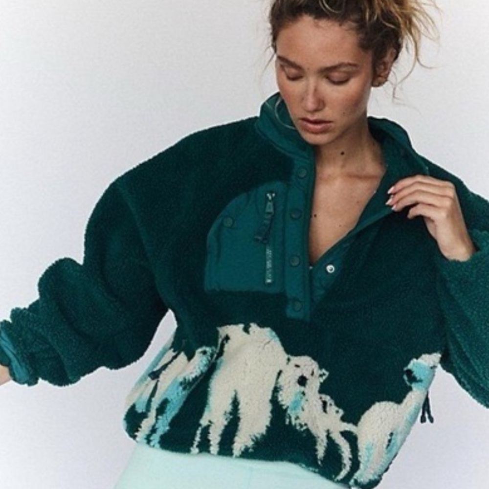 Free People Hit The Slopes Polar Bear Fleece - size M